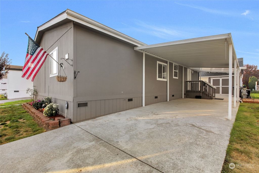 Photo of 5711 100th Street NE #76, Marysville, WA 98270 (MLS # 2006121)