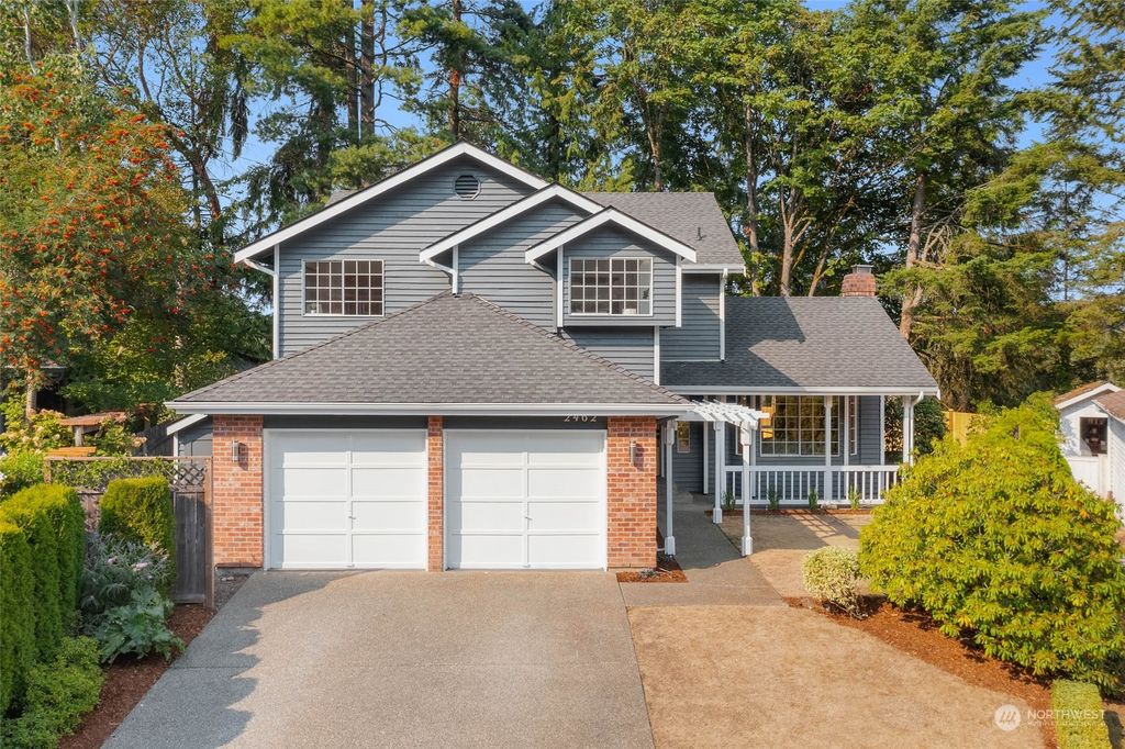 Photo of 2462 NE 183rd Court, Shoreline, WA 98155 (MLS # 2277152)