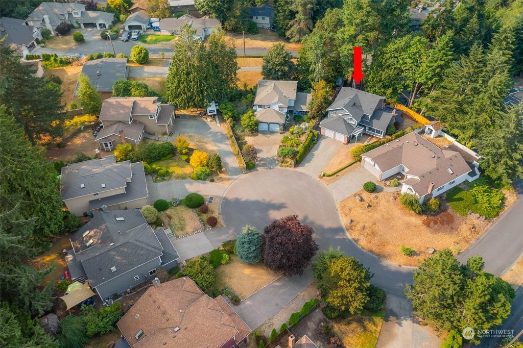 Photo of 2462 NE 183rd Court, Shoreline, WA 98155 (MLS # 2277152)