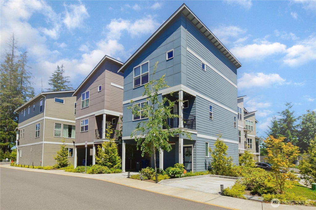Photo of 14229 9th Place W, Lynnwood, WA 98087 (MLS # 2540012)