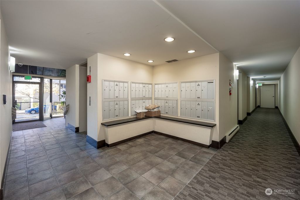 Photo of 3030 80th Avenue SE #209, Mercer Island, WA 98040 (MLS # 2180332)