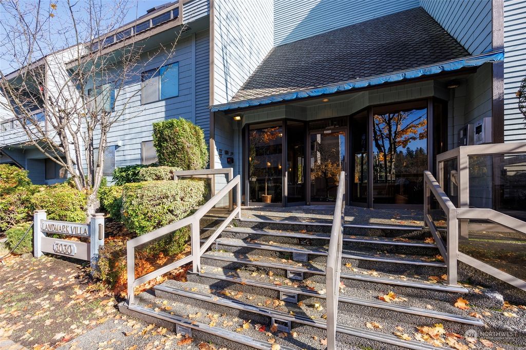 Photo of 3030 80th Avenue SE #209, Mercer Island, WA 98040 (MLS # 2180332)