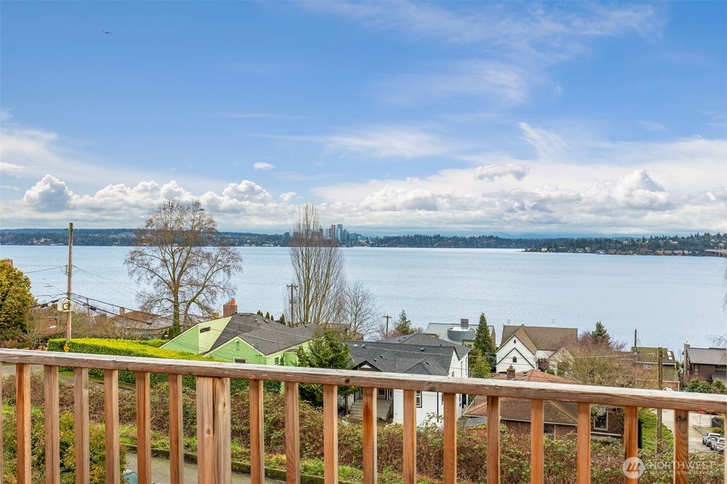 Photo of 913 Lake Washington Boulevard S, Seattle, WA 98144 (MLS # 2457563)