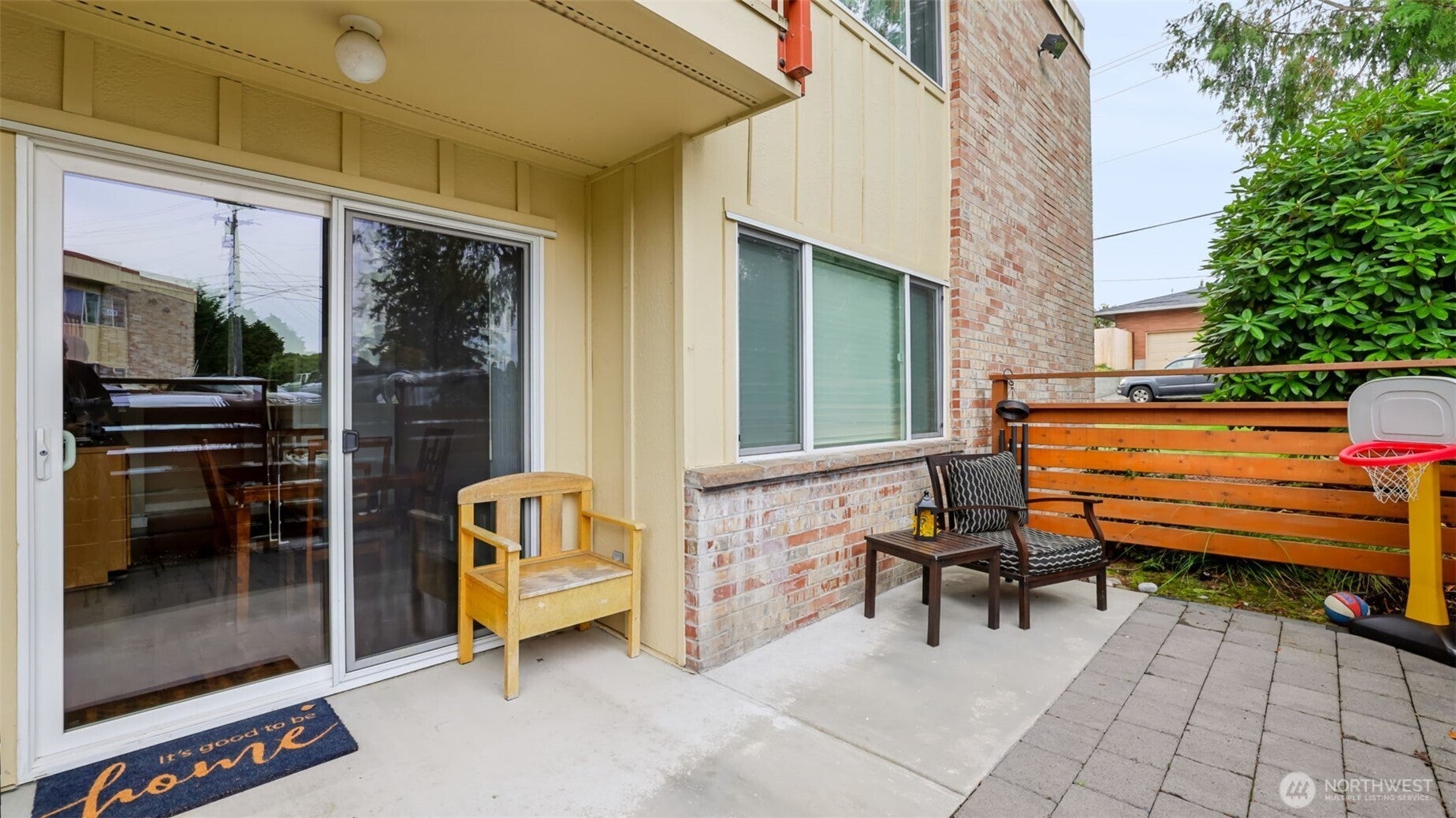 425 45th Street SW 208