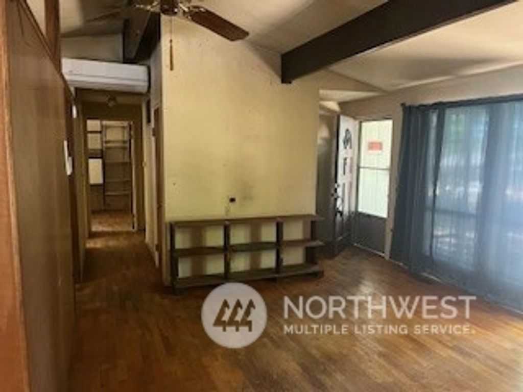 Photo of 11508 29th Ave SW Ave, Seattle, WA 98146 (MLS # 2262731)