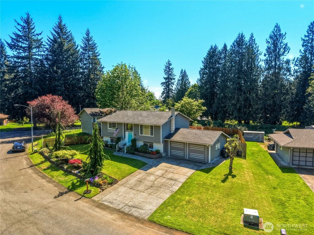 Photo of 14602 55th Avenue NE, Marysville, WA 98271 (MLS # 2518759)