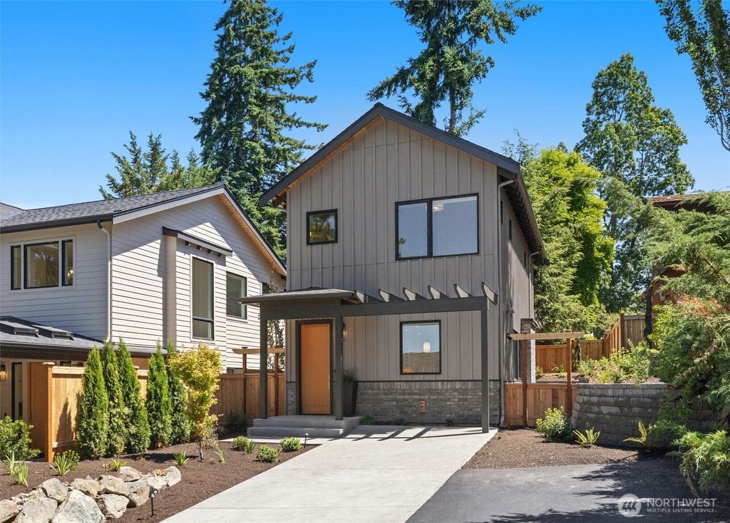Photo of 231 19th Avenue, Kirkland, WA 98033 (MLS # 2407456)