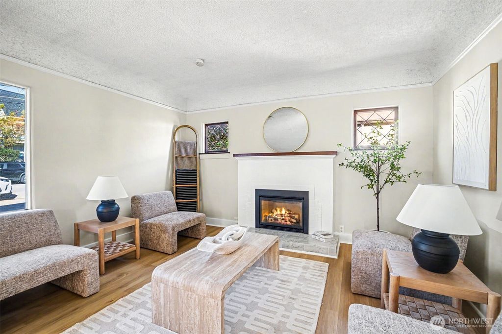 Photo of 7318 20th Avenue NE, Seattle, WA 98115 (MLS # 2506146)