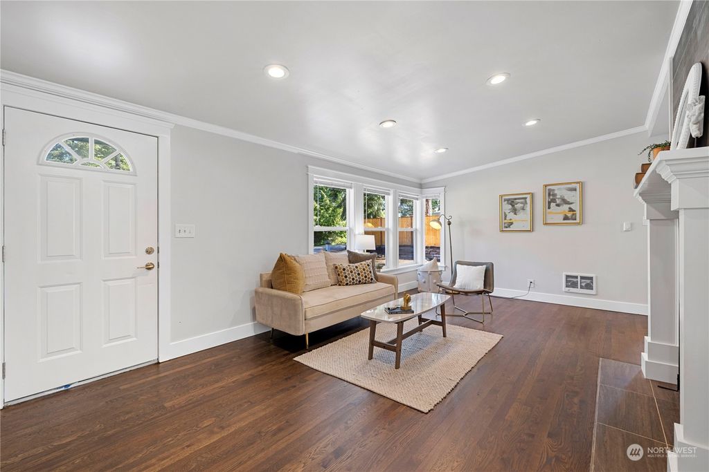 Photo of 10018 242nd Place SW, Edmonds, WA 98020 (MLS # 2128843)