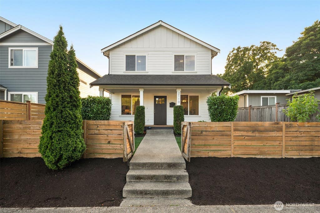 Photo of 2110 S Wilkeson Street, Tacoma, WA 98405 (MLS # 2551916)