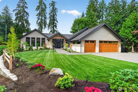 Photo of 33 Forest Glen Lane SW, Lakewood, WA 98498 (MLS # 2427259)