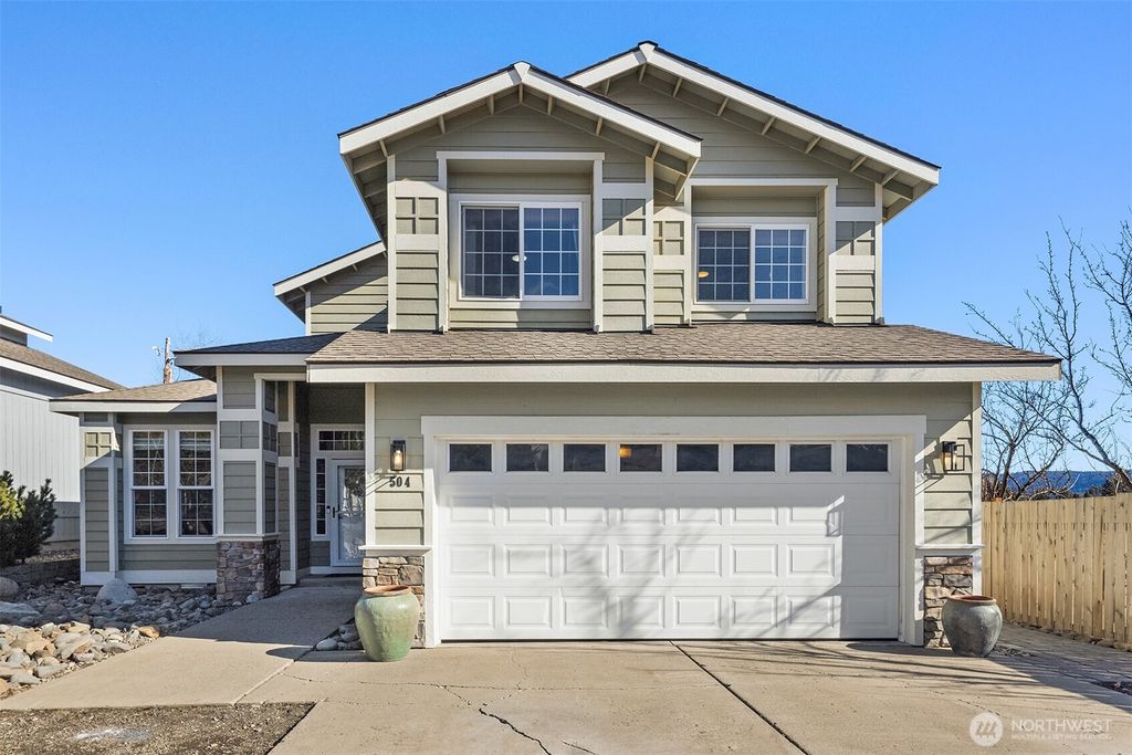 Photo of 504 N Floral Avenue, Cle Elum, WA 98922 (MLS # 2475570)