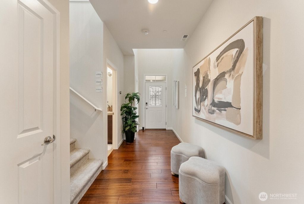 Photo of 7640 NE 195th Street, Kenmore, WA 98028 (MLS # 2496376)