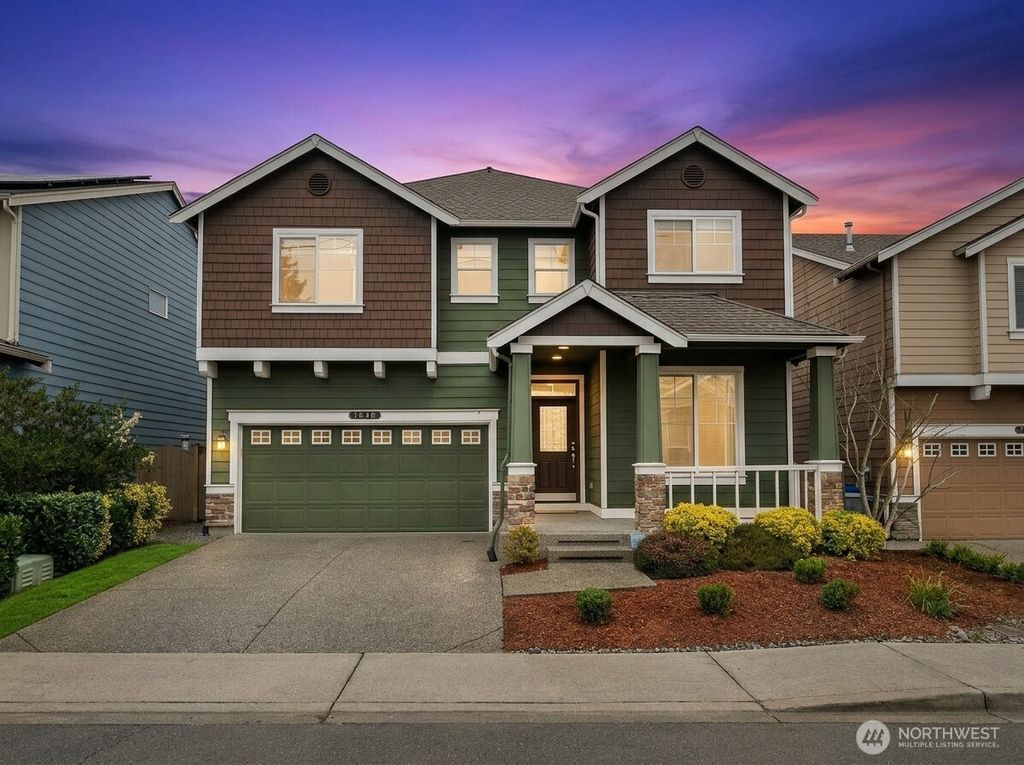 Photo of 7640 NE 195th Street, Kenmore, WA 98028 (MLS # 2496376)