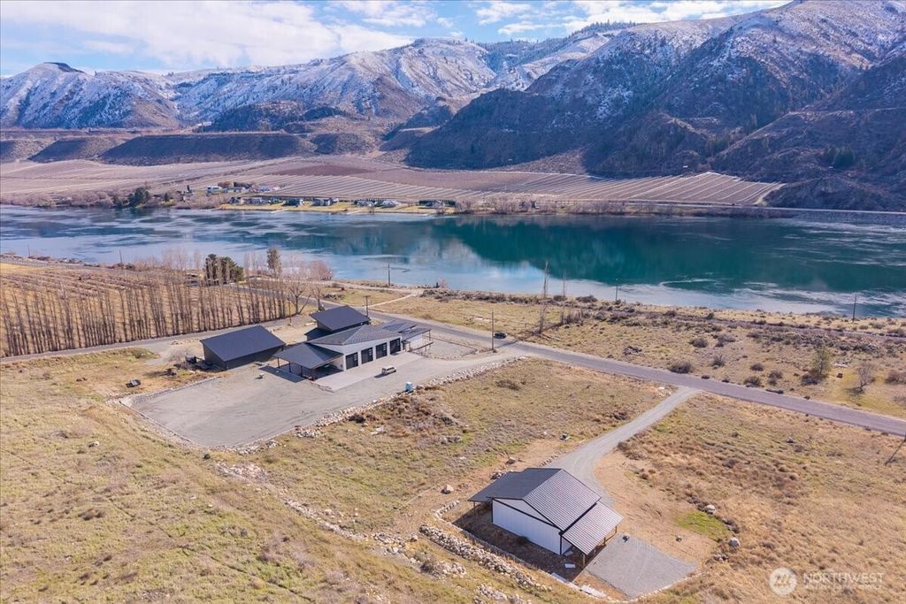 Photo of 4241 Stayman Flats Road, Chelan, WA 98816 (MLS # 2482627)