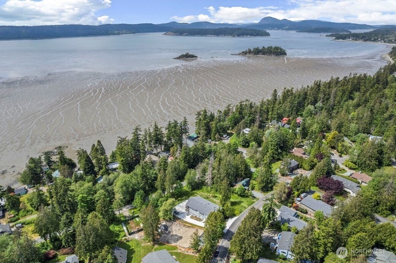 726 Shelter Bay