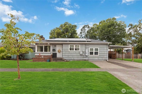Photo of 1159 19th Avenue, Longview, WA 98632 (MLS # 2573466)