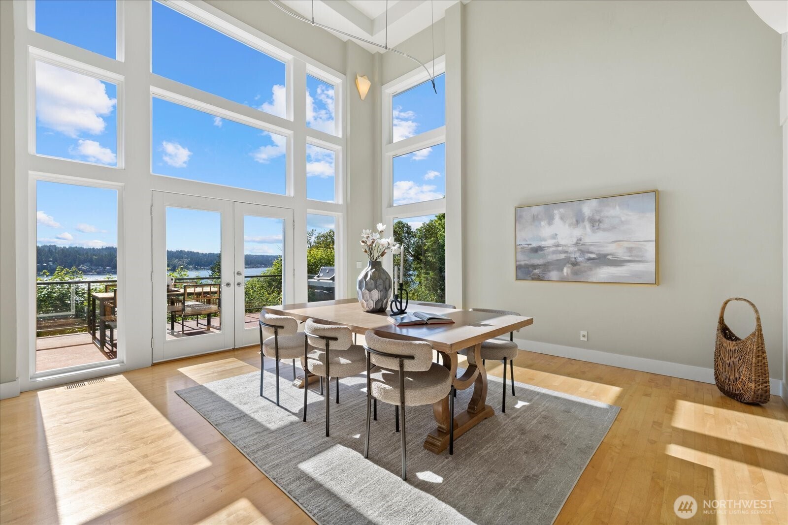 2472 E Lake Sammamish Parkway NE