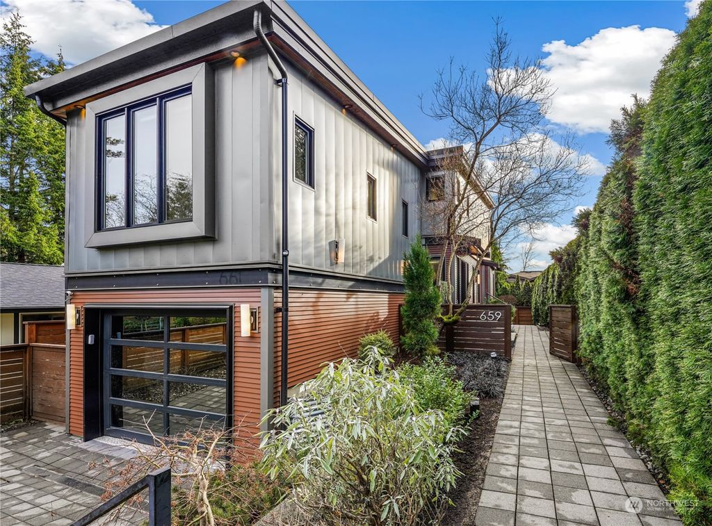 Photo of 659 12th Avenue, Kirkland, WA 98033 (MLS # 2317219)