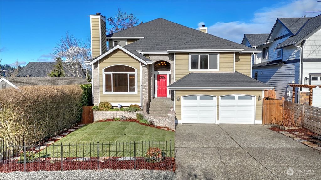 Photo of 1100 N 31st Street, Renton, WA 98056 (MLS # 2192538)