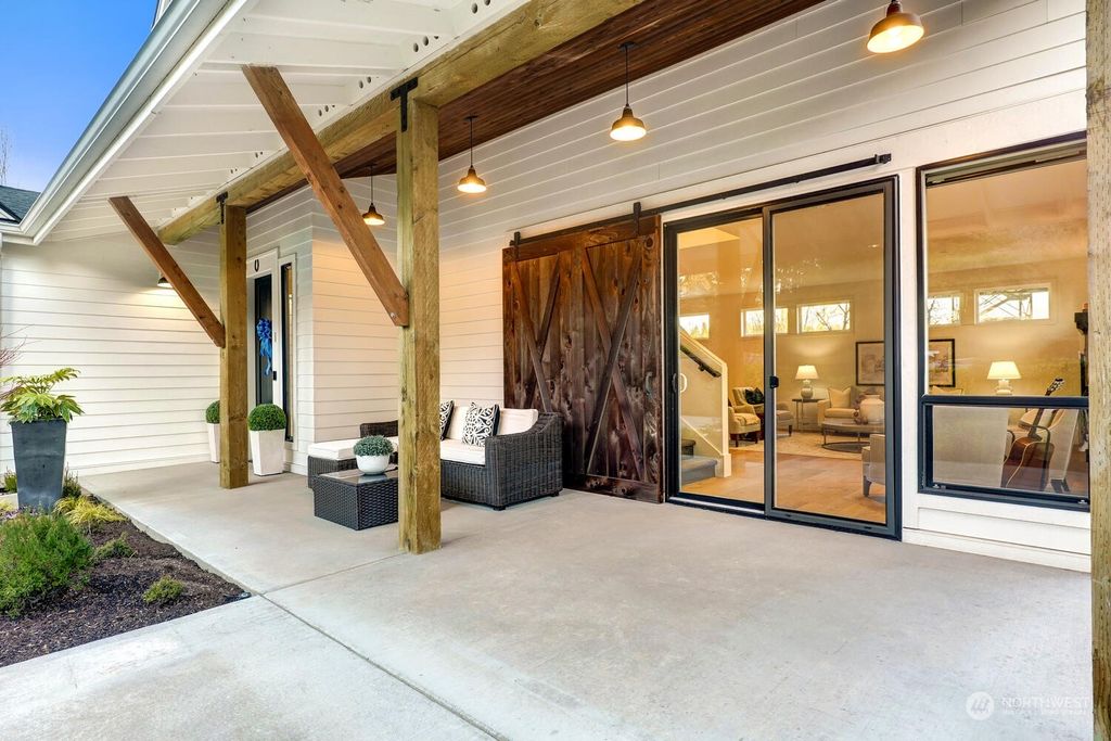 Photo of 3008 113th Avenue SE, Bellevue, WA 98004 (MLS # 2317801)