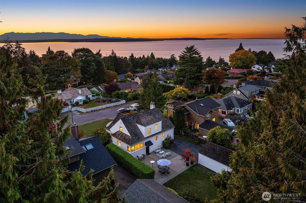 Photo of 10322 15th Avenue NW, Seattle, WA 98177 (MLS # 2430352)