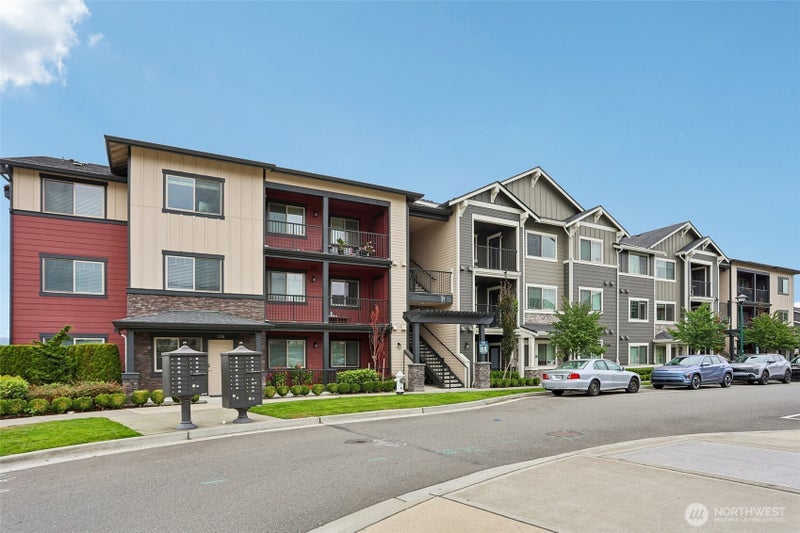 921 Westridge Way NE 304