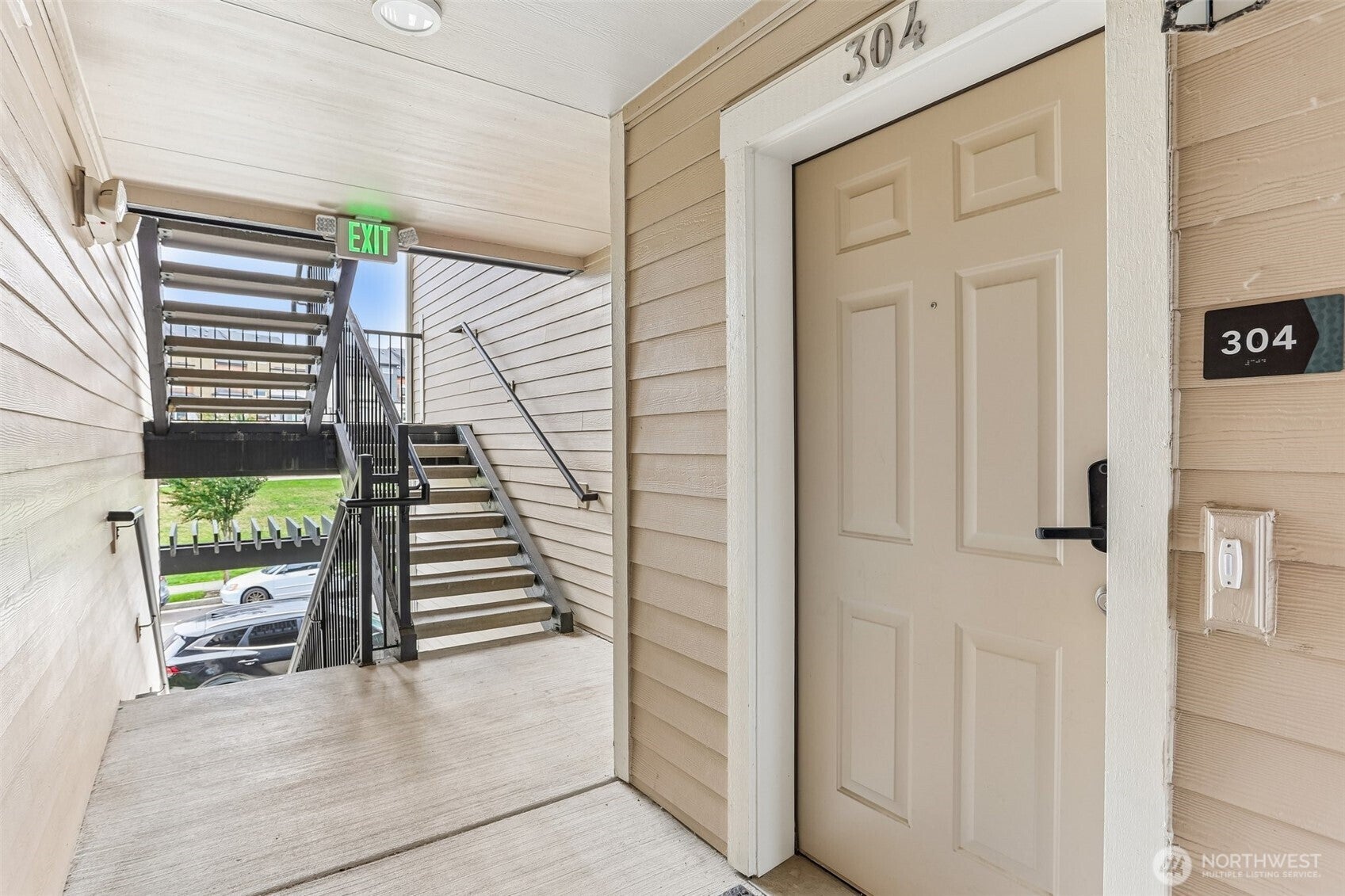 921 Westridge Way NE 304