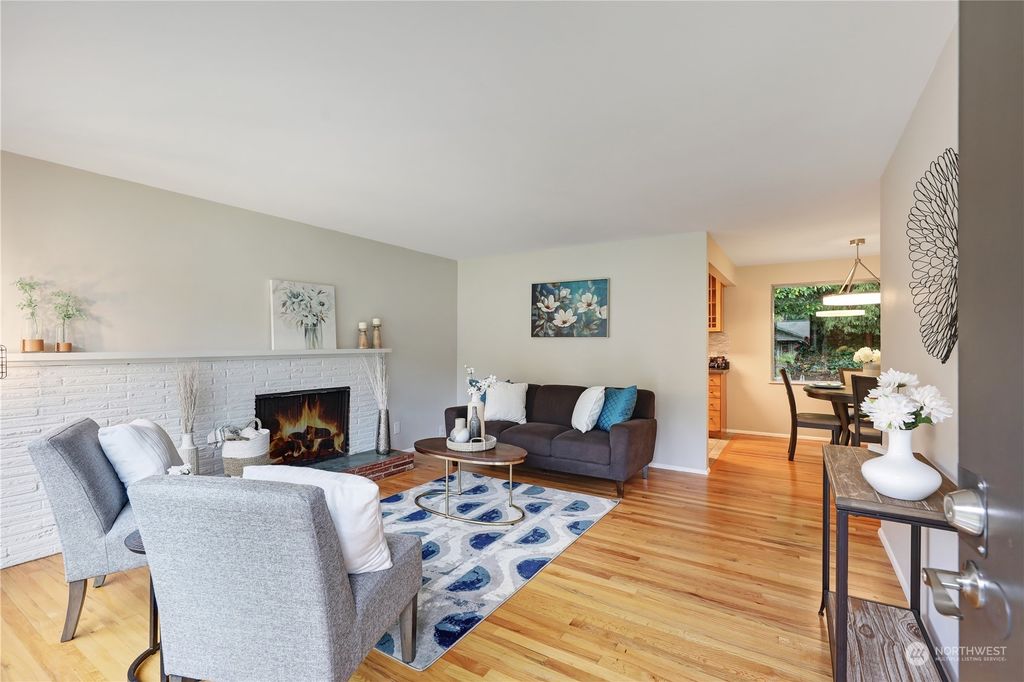 Photo of 14619 9th Place NE, Shoreline, WA 98155 (MLS # 2297960)