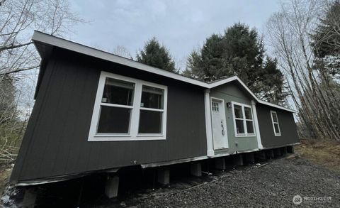 214 W Griffith Street Aberdeen WA 98520