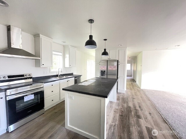 214 W Griffith Street