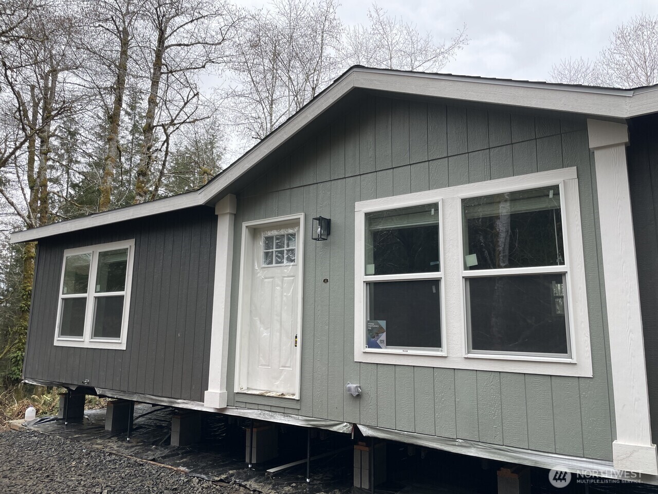 214 W Griffith Street