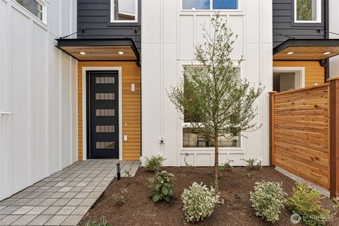 Photo of 3449 California Avenue SW #2, Seattle, WA 98116 (MLS # 2519451)