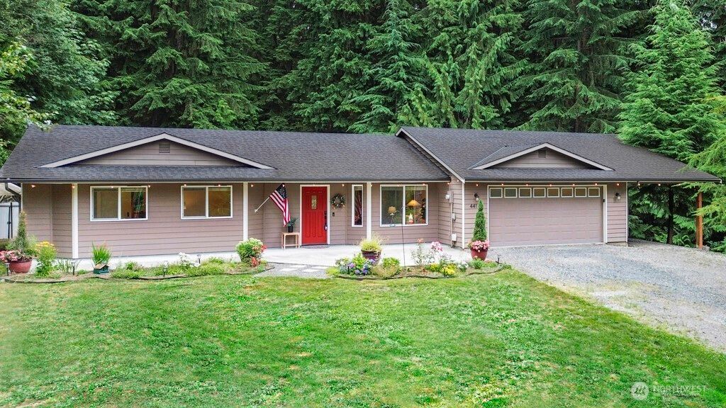 Photo of 4411 SE 211th Avenue, Snohomish, WA 98290 (MLS # 2406629)