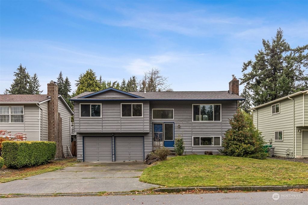 Photo of 3517 200th Place SW, Lynnwood, WA 98036 (MLS # 2310917)