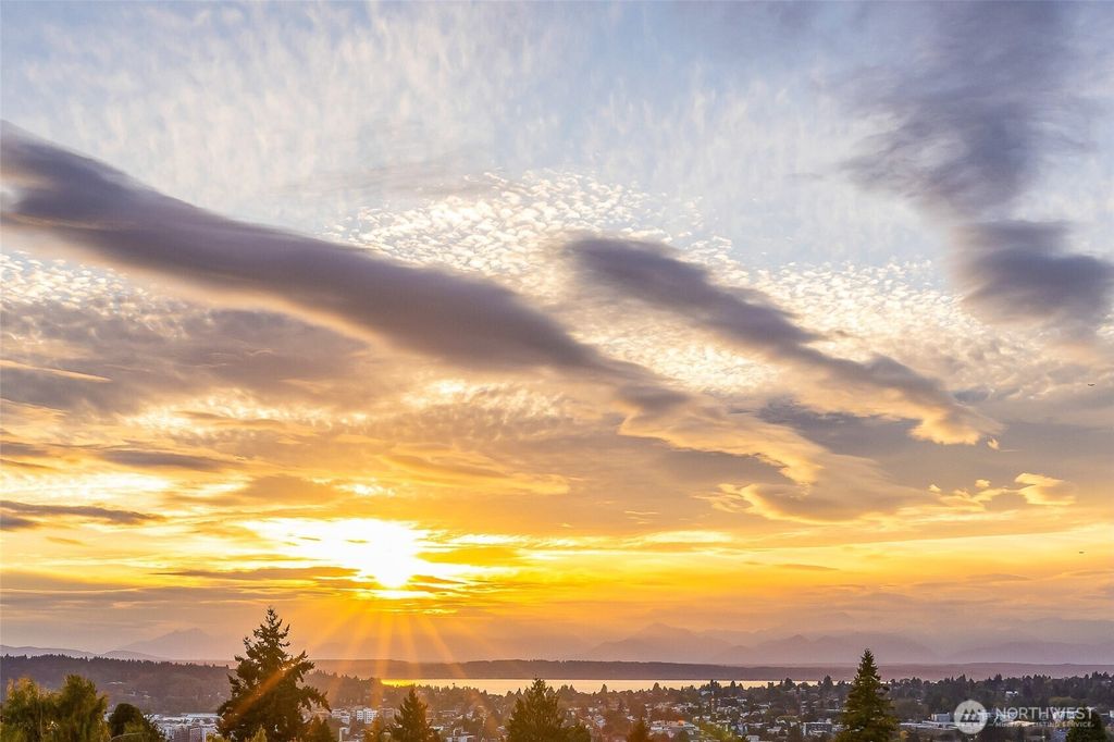 Photo of 6015 Phinney Avenue N #402, Seattle, WA 98103 (MLS # 2439598)
