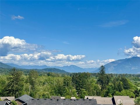 Photo of 1305 Cascadia Drive, Sedro Woolley, WA 98284 (MLS # 2527425)