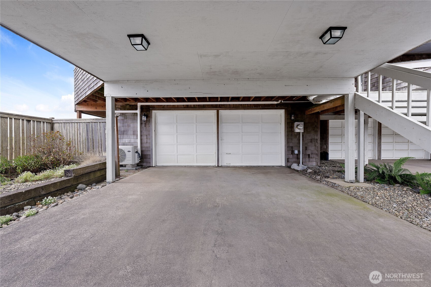 35601 G St 1