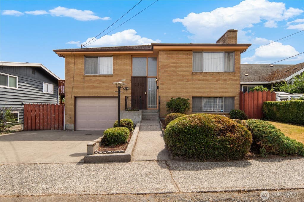 Photo of 6100 28th Avenue S, Seattle, WA 98108 (MLS # 2555231)