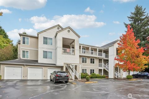 Photo of 2009 196th Street SE #E302, Bothell, WA 98012 (MLS # 2445909)
