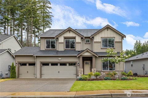 Photo of 17621 Crossing Drive E, Puyallup, WA 98374 (MLS # 2539697)