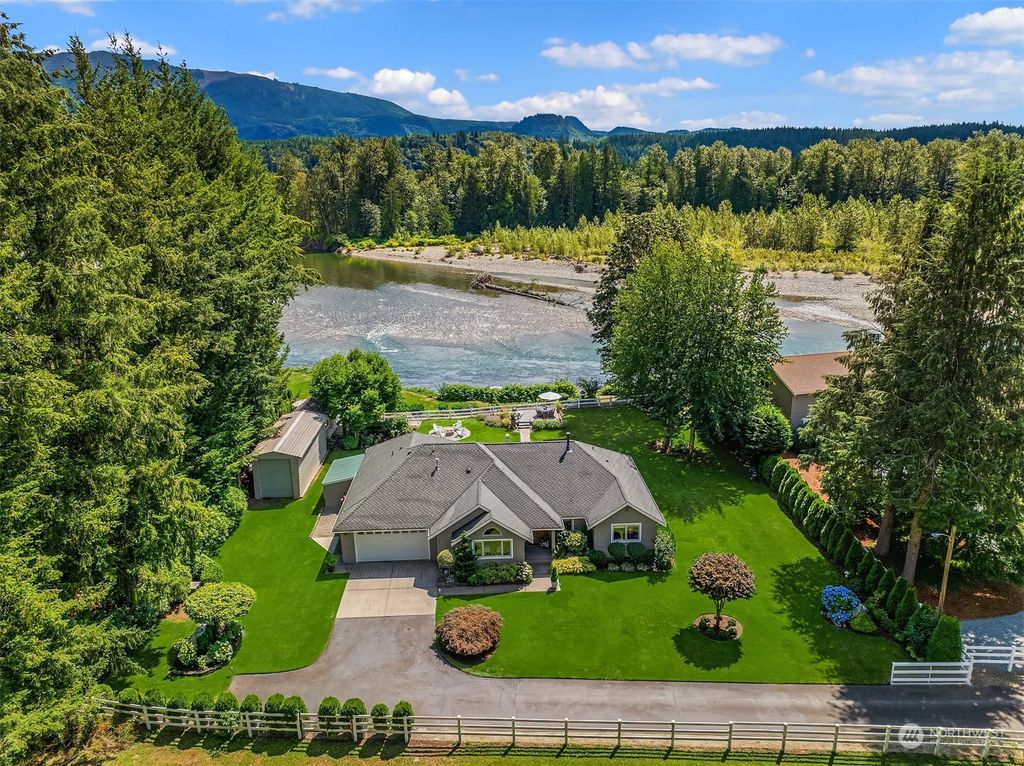Photo of 1128 Dyer Road, Sultan, WA 98294 (MLS # 2274558)