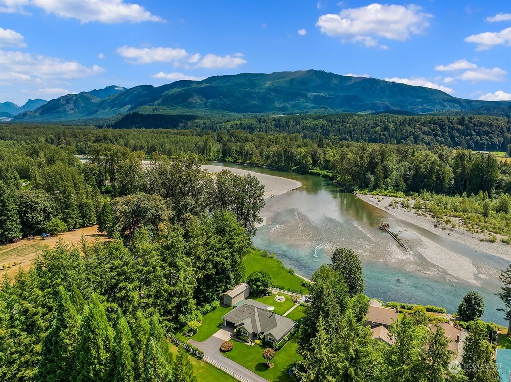 Photo of 1128 Dyer Road, Sultan, WA 98294 (MLS # 2274558)