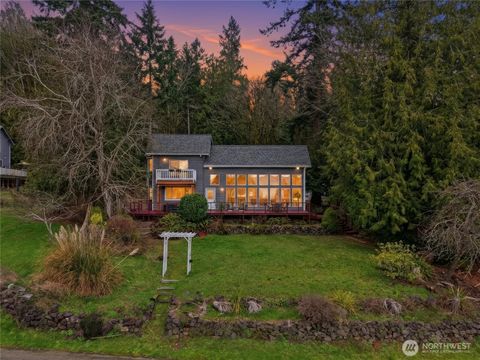 Photo of 15014 Starr Road SE, Olalla, WA 98359 (MLS # 2468269)