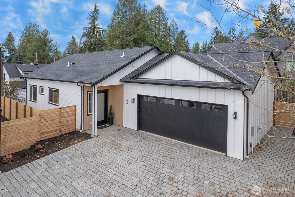 Photo of 10811 24th Avenue NE, Seattle, WA 98125 (MLS # 2456952)