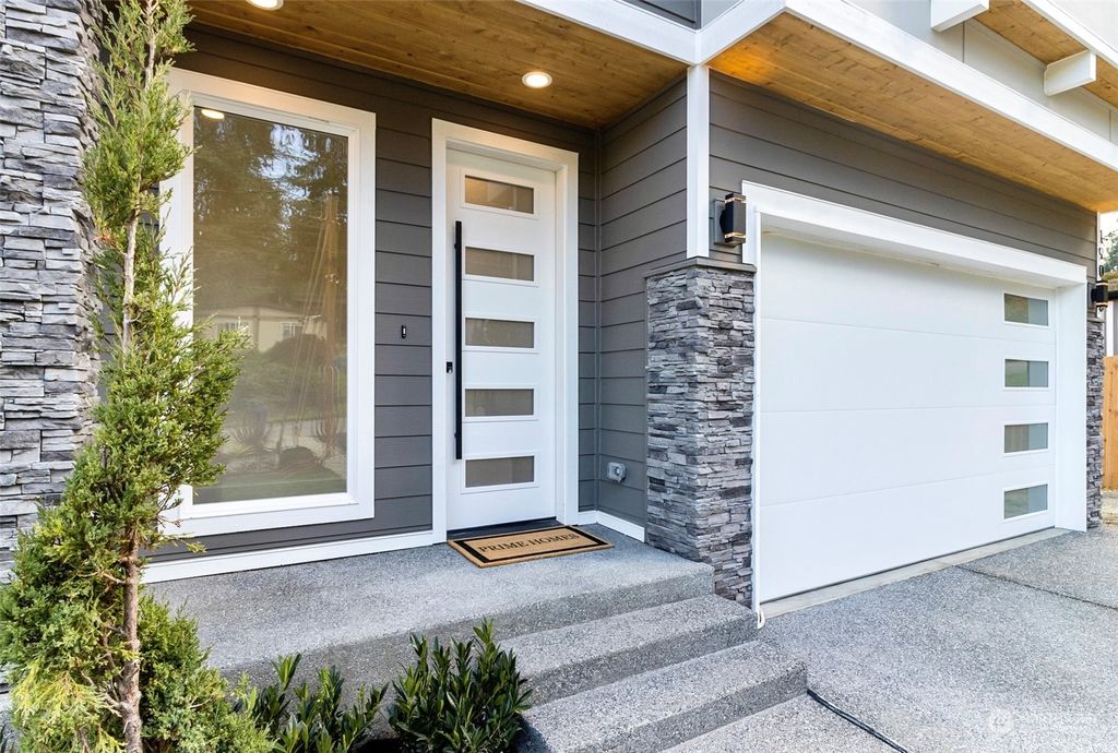 Photo of 19020 16th Avenue NE, Shoreline, WA 98155 (MLS # 2168229)