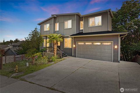 Photo of 27634 25th Drive S, Federal Way, WA 98003 (MLS # 2440884)