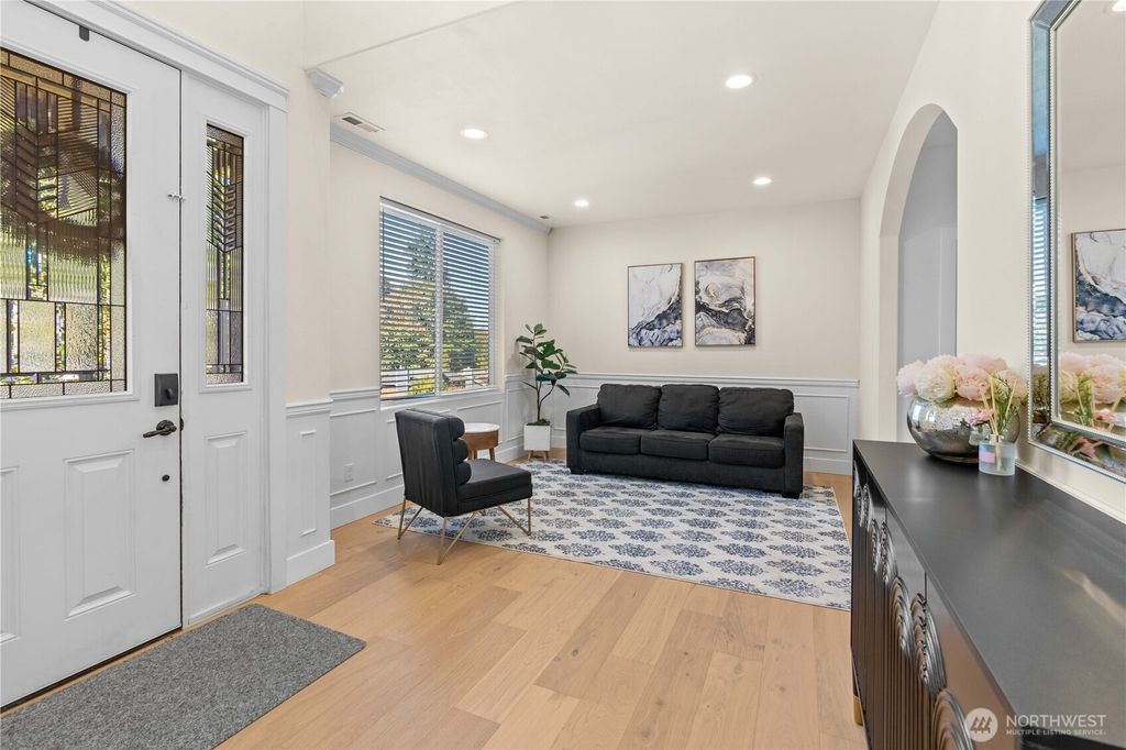 Photo of 27634 25th Drive S, Federal Way, WA 98003 (MLS # 2440884)