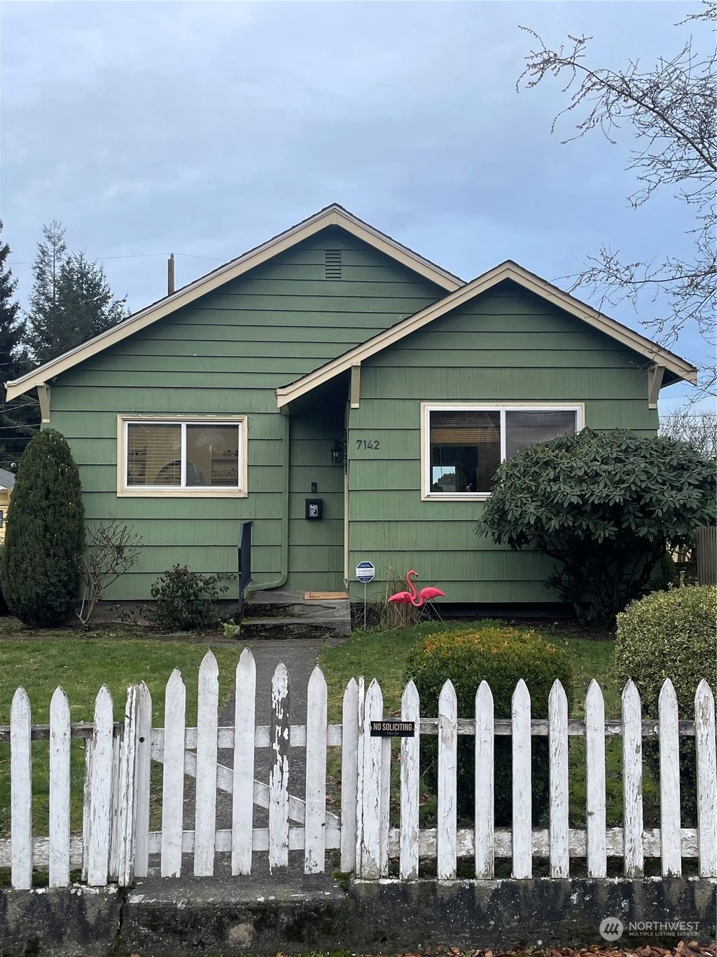Photo of 7142 32nd Avenue SW, Seattle, WA 98126 (MLS # 2327873)