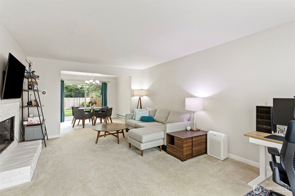 Photo of 1518 NE 195th Street, Lake Forest Park, WA 98155 (MLS # 2443232)